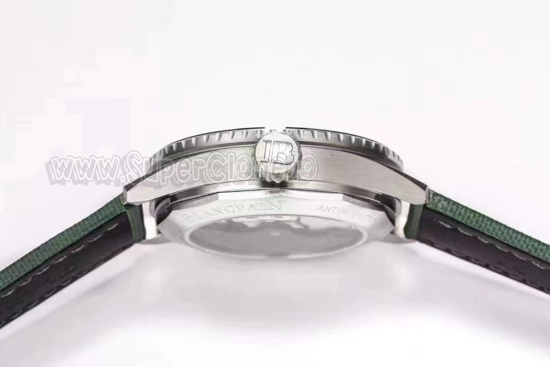 Replica Blancpain Fifty Fathoms Bathyscaphe Green Movement View
