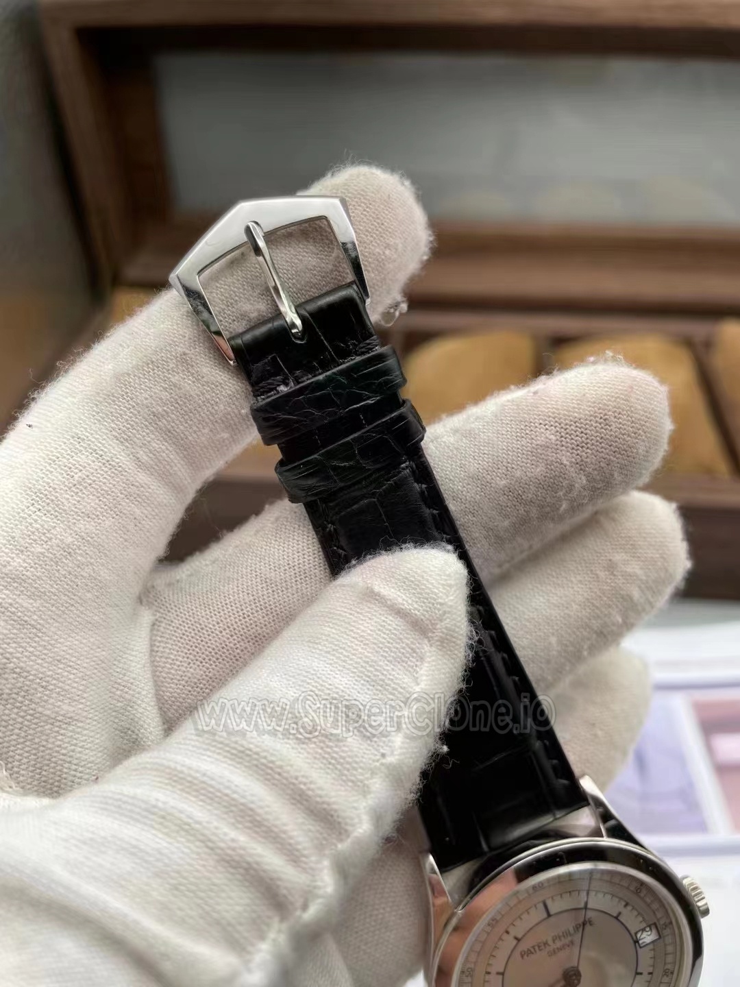 Frankenstein Patek 5296G strap leather texture