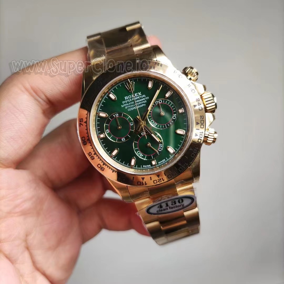 Yellow Gold Oyster Bracelet on Clean Daytona