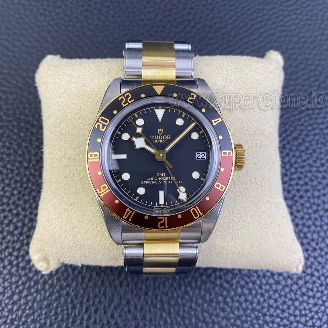 Tudor Black Bay GMT Two Tone Black and Brown Bezel Watch Review