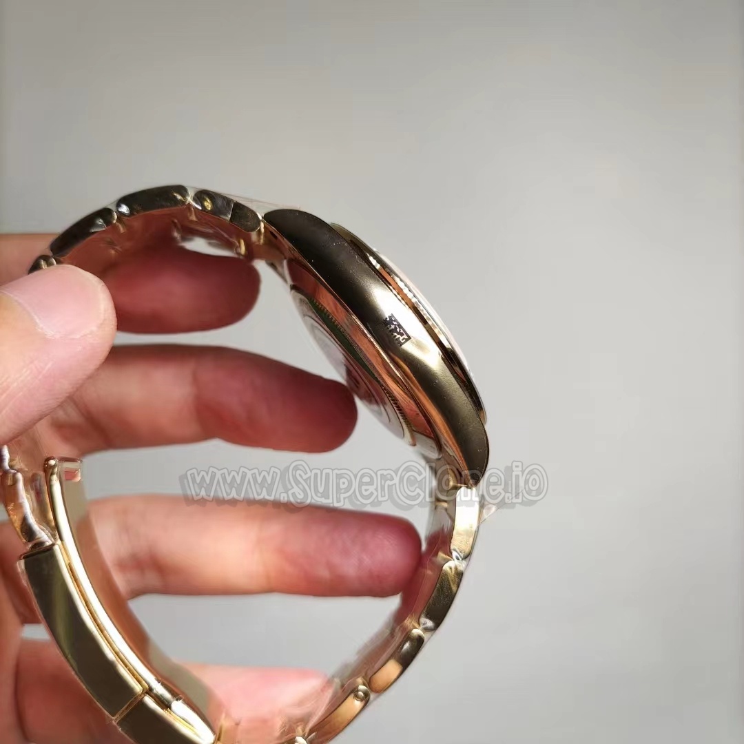 Clean Factory Daytona Case Profile Thickness