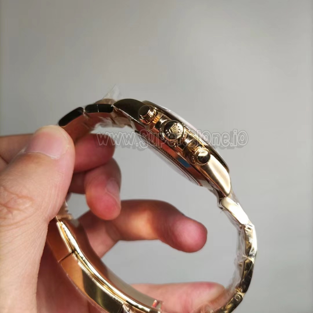 Screw-down Winding Crown and Pushers
