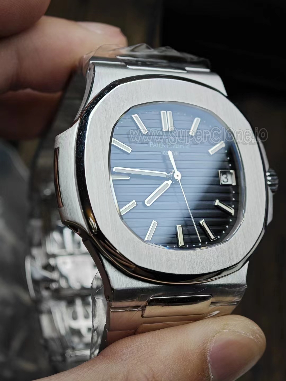 Franken build 5811 blue dial color pop under sunlight