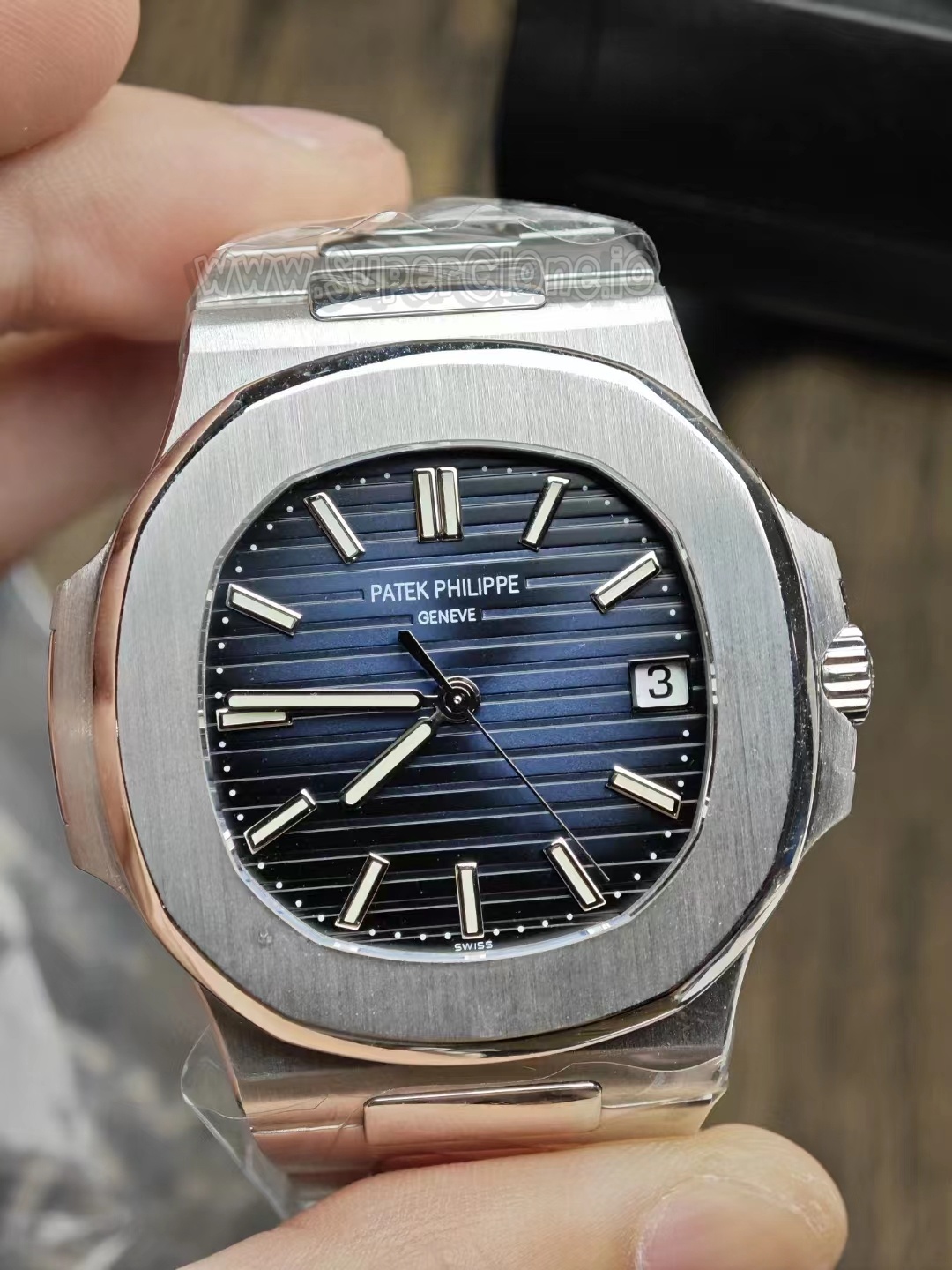 Custom Franken 5811G with genuine blue dial