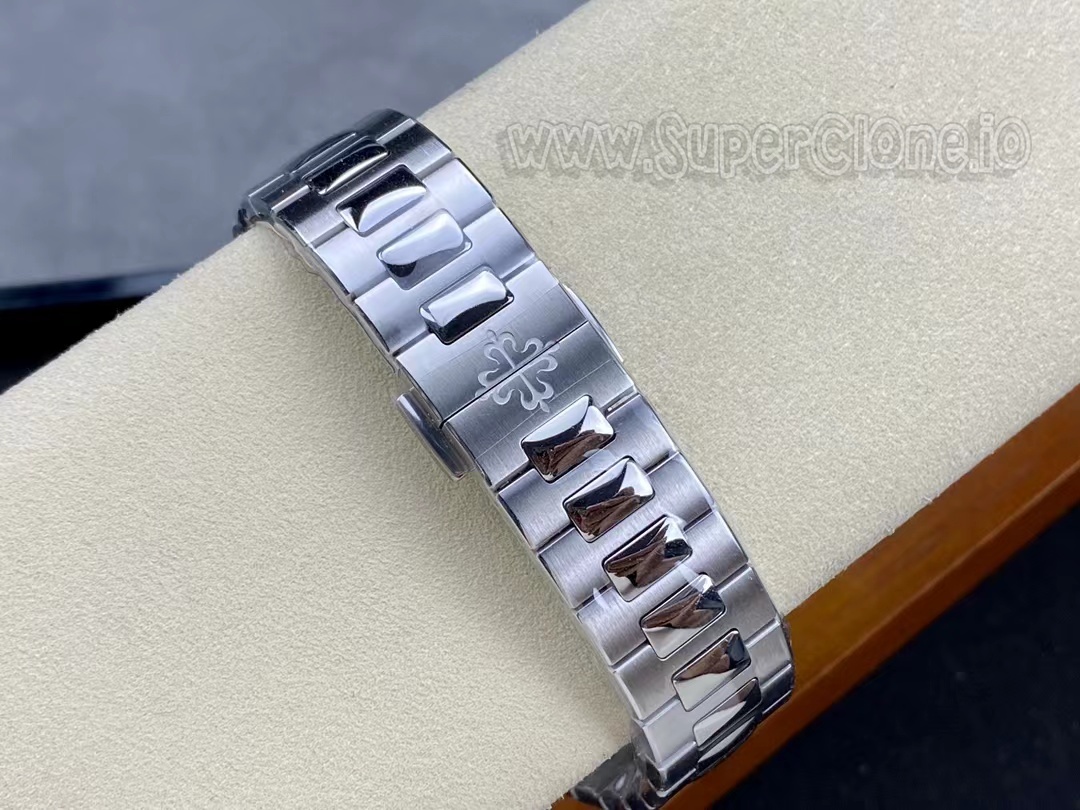 Micro adjustment clasp fully opened profile
