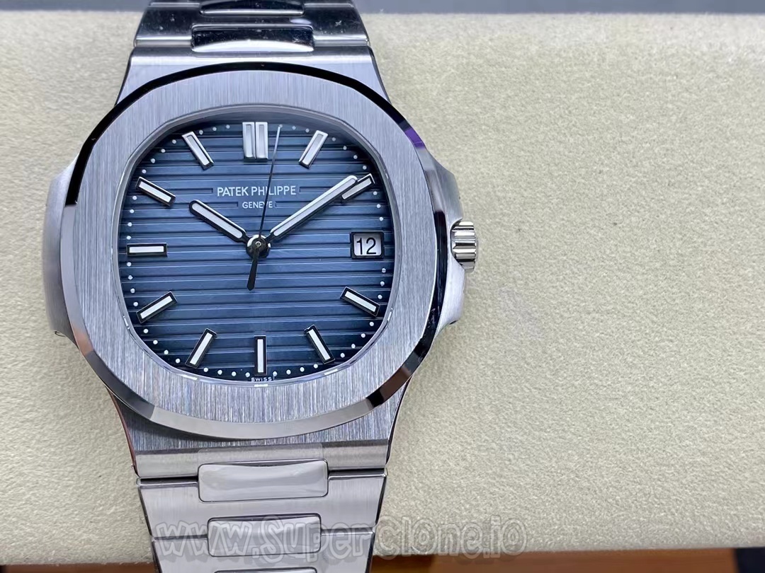 3K Factory Patek Philippe Nautilus 5811G replica front profile