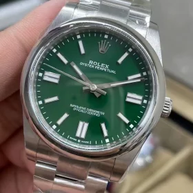 rolex-oyster-perpetual-31-green-dial-277200-31mm-oystersteel-watch-for-women-2