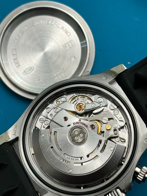 rolex-cosmograph-daytona-40mm-116519ln-cement-grey-oysterflex-10