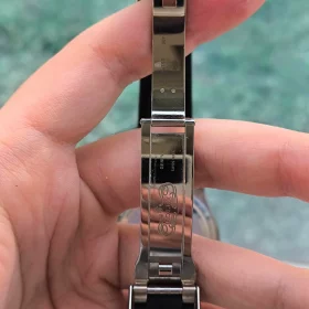 rolex-cosmograph-daytona-40mm-black-dial-diamond-markers-m126519ln-2