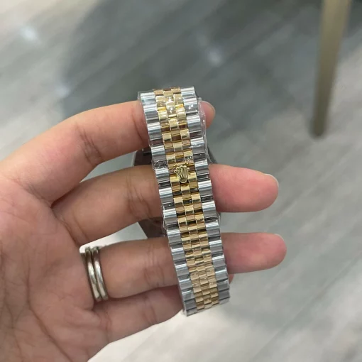 rolex-datejust-126233-gold-motif-dial-jubilee-1