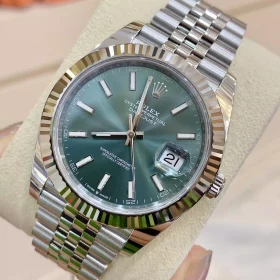 rolex-datejust-41mm-mint-green-dial-126334-mint-ice-jubilee-11