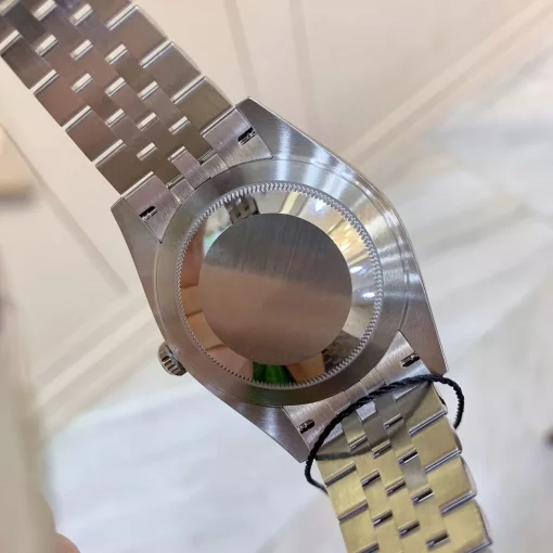 rolex-datejust-41mm-mint-green-dial-126334-mint-ice-jubilee-3