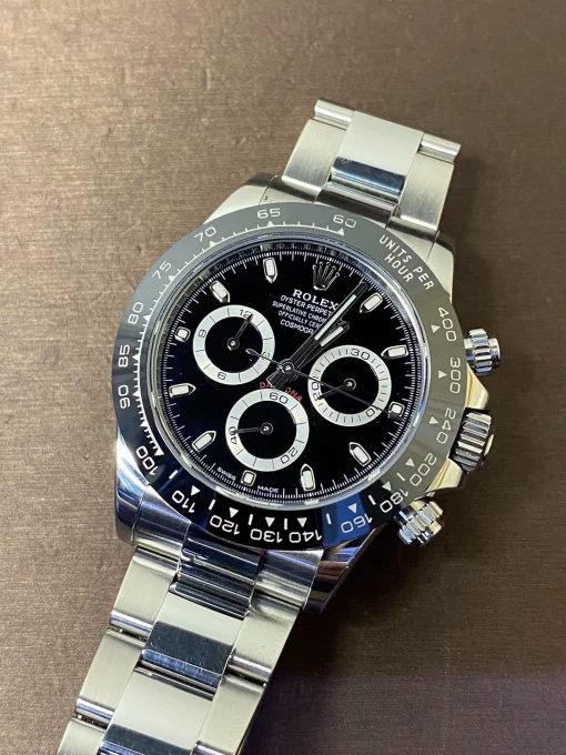 rolex-daytona-40mm-black-dial-m116500ln-0002-black-panda-3