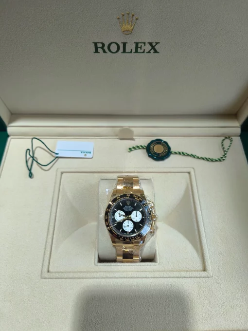 rolex-daytona-40mm-black-dial-m126528ln-le-mans-gold-oyster-3