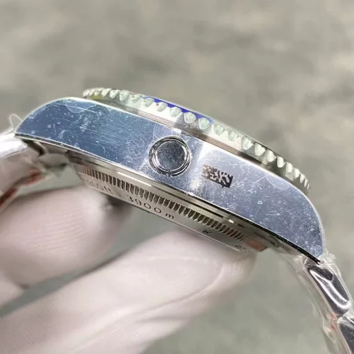 rolex-sea-dweller-deepsea-44mm-d-blue-dial-m116660-98210-5