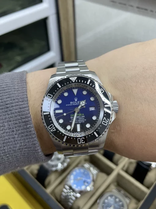 rolex-sea-dweller-deepsea-d-blue-m126600-44mm-6