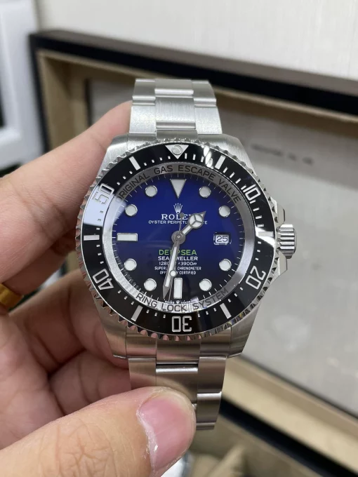 rolex-sea-dweller-deepsea-d-blue-m126600-44mm-9