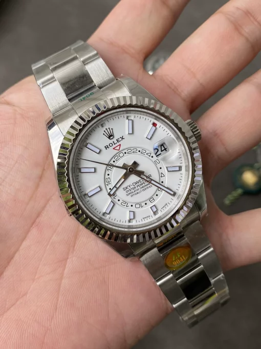 rolex-sky-dweller-42mm-white-dial-m326934-sky-white-oyster-9