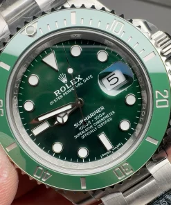 Superclone Rolex Submariner Date 40mm 116610LV "Hulk" Green Ceramic V1 with 3135 Movement