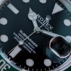 rolex-submariner-date-126610lv-green-bezel-kermit-with-black-dial-41mm-3