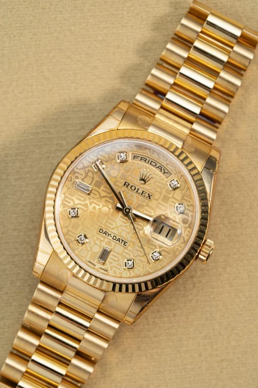 118238-yellow-gold-day-date-2
