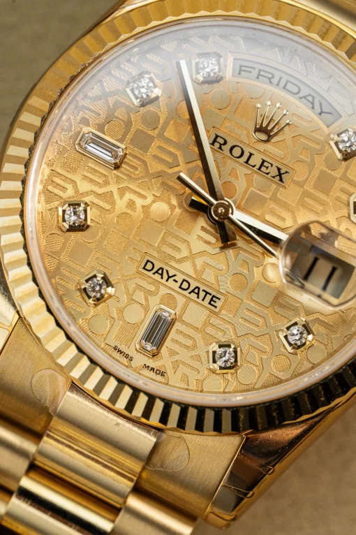 118238-yellow-gold-day-date-5
