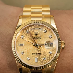 118238-yellow-gold-day-date-8