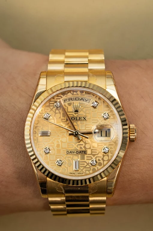 118238-yellow-gold-day-date-8