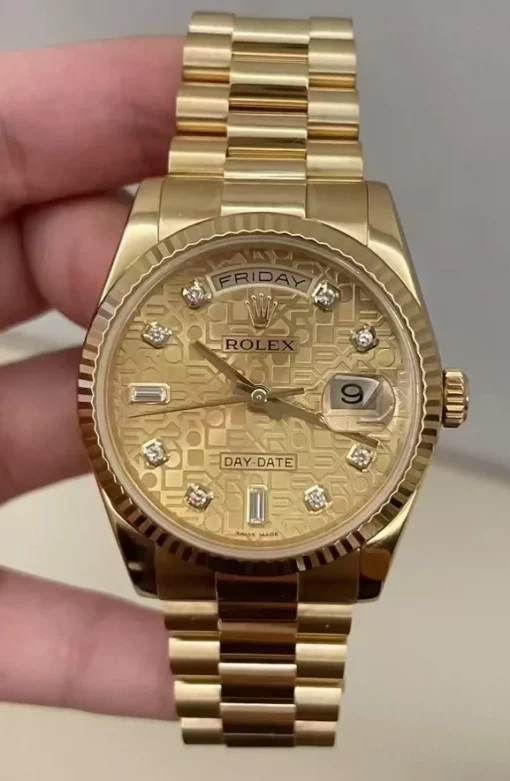 118238-yellow-gold-day-date-diamond-markers-1