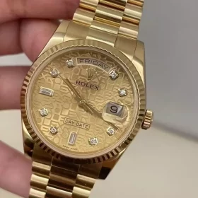 118238-yellow-gold-day-date-diamond-markers-2