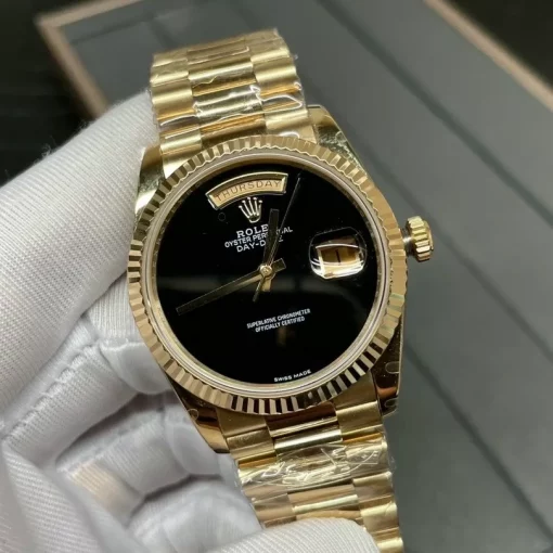 118238-yellow-gold-day-date-with-black-dial-2