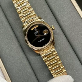 118238-yellow-gold-day-date-with-black-dial-3