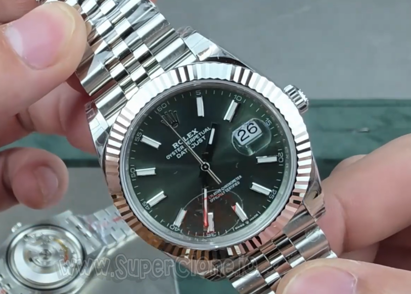 Side profile depth of VS Factory V2 Datejust fluted bezel