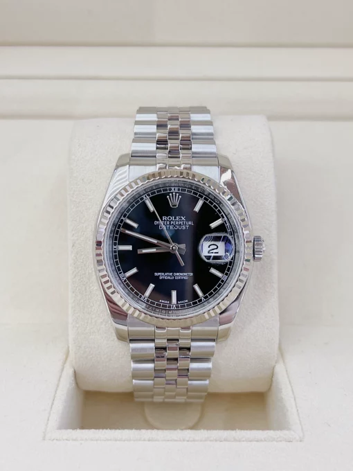 datejust-116234-black-dial-red-date-jubilee-1