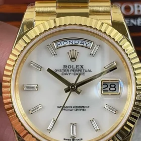 day-date-40mm-superclone-gold-case-mother-of-pearl-dial-2