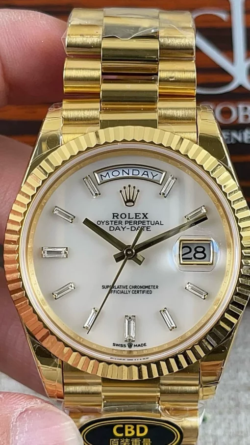 day-date-40mm-superclone-gold-case-mother-of-pearl-dial-2