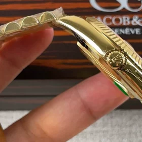 day-date-40mm-superclone-gold-case-mother-of-pearl-dial-3