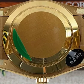 day-date-40mm-superclone-gold-case-mother-of-pearl-dial-4