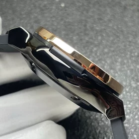 hublot-classic-fusion-chronograph-carbon-dial-rose-gold-bezel-1