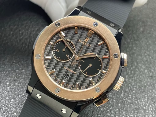 hublot-classic-fusion-chronograph-carbon-dial-rose-gold-bezel-2