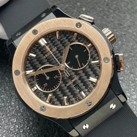 hublot-classic-fusion-chronograph-carbon-dial-rose-gold-bezel-4