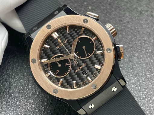 hublot-classic-fusion-chronograph-carbon-dial-rose-gold-bezel-4