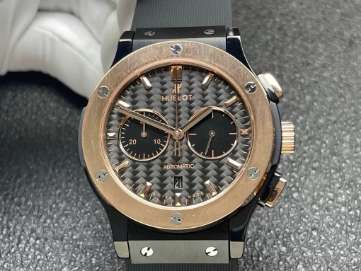 hublot-classic-fusion-chronograph-carbon-dial-rose-gold-bezel-5