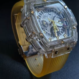 hublot-transparent-soul-series-black-gold-round-table-knight-6