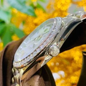 oyster-perpetual-day-date-228349-diamond-bezel-meteorite-dial-6