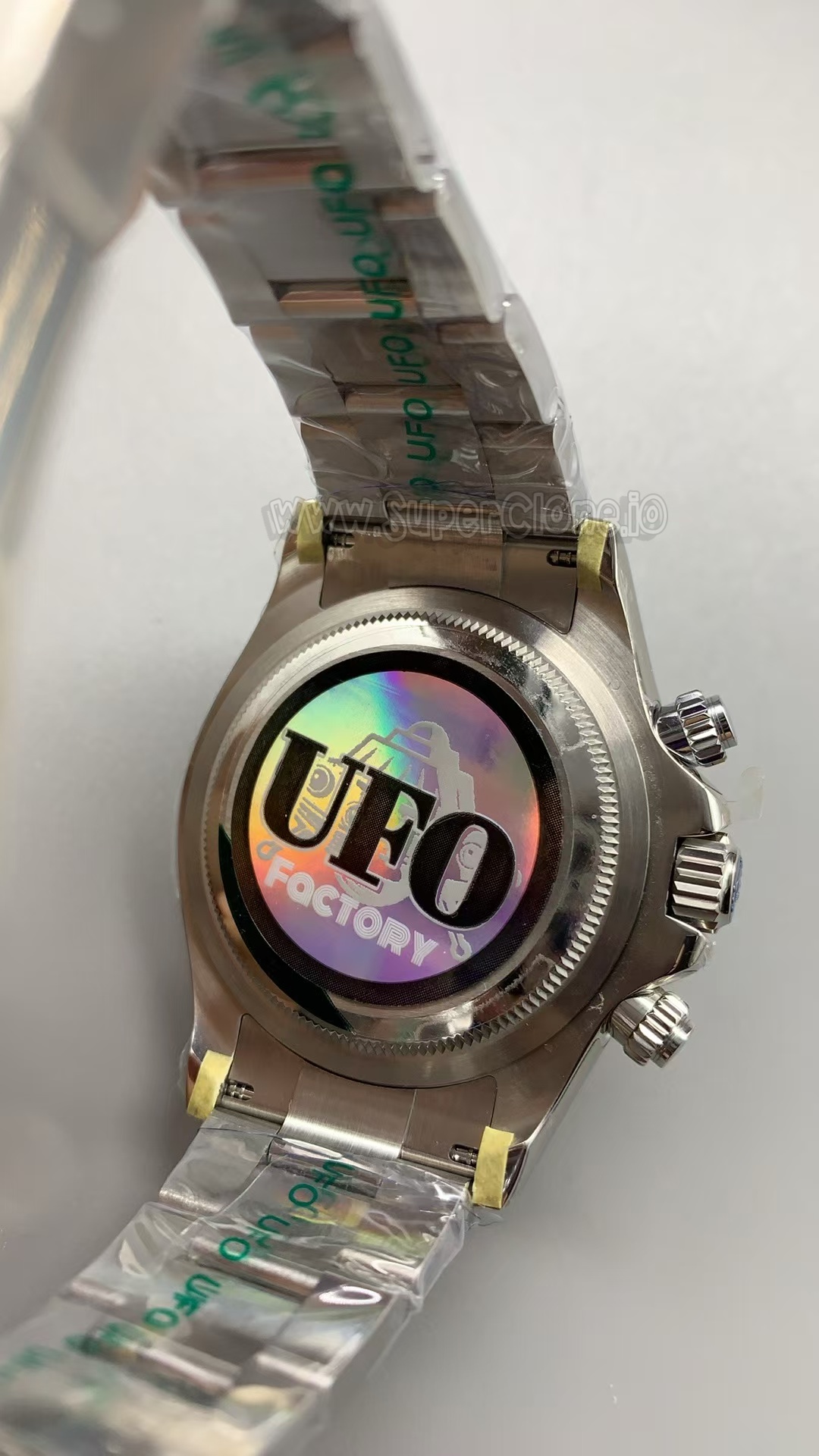 UFO Daytona Clasp View