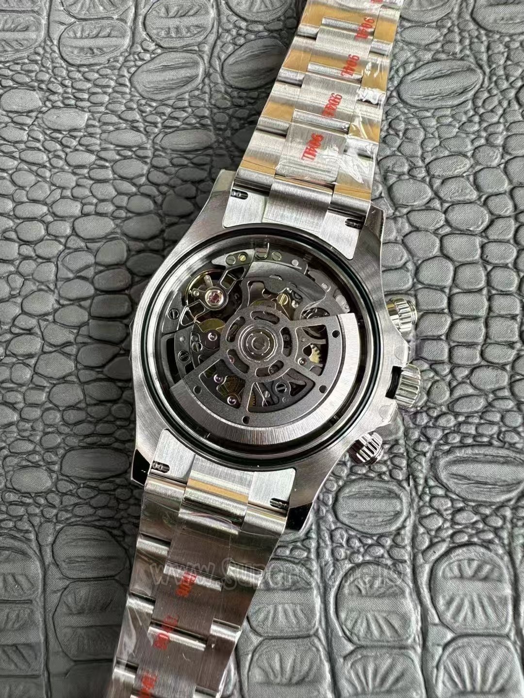 VS Factory Daytona Bare 4801 Movement View