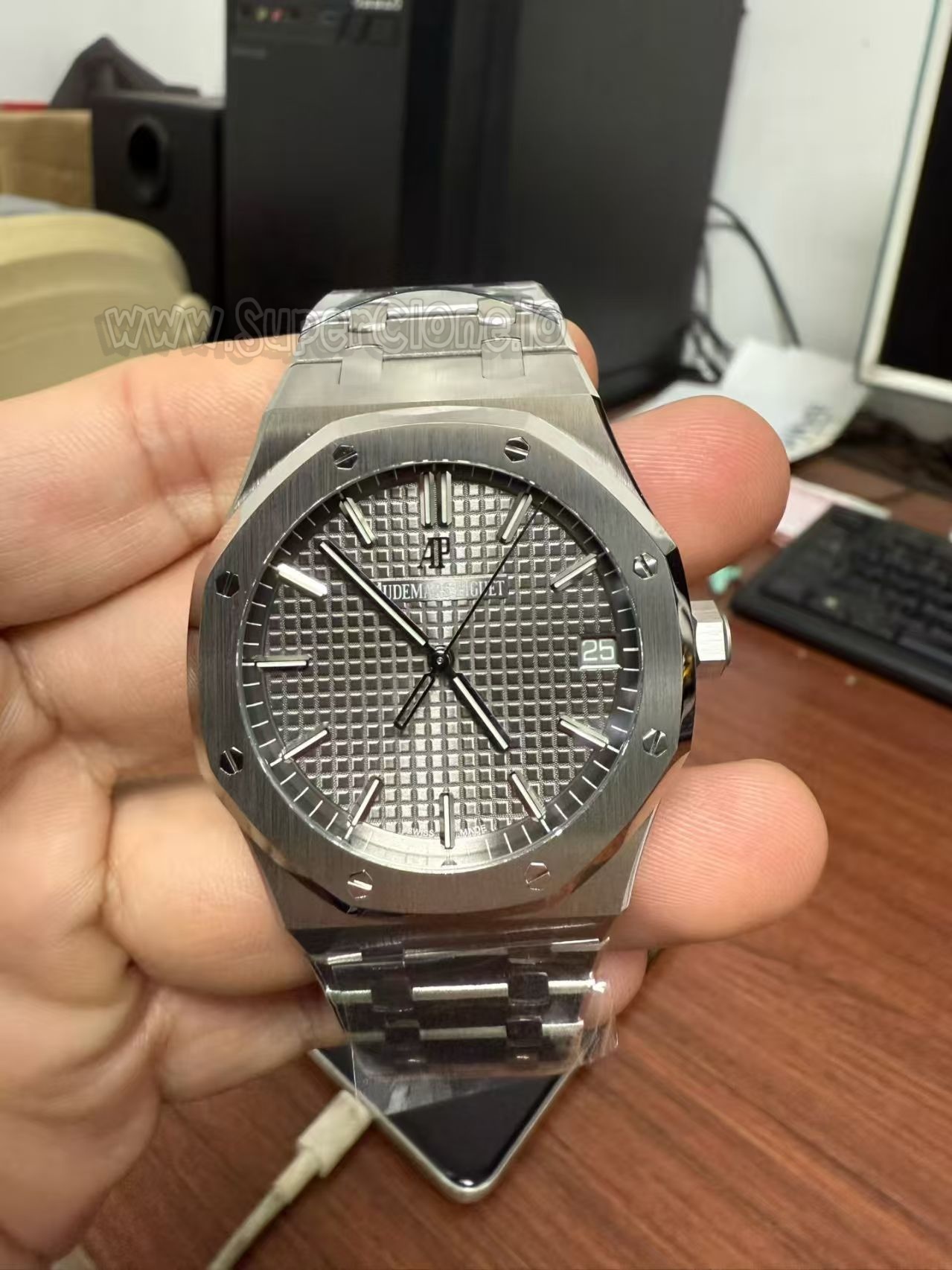 VS Factory Audemars Piguet 15500 Replica Grey Dial Overview